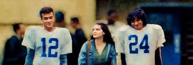 Superman & Lois (2021) s01e03 – The Perks of Not Being a&nbsp;Wallflower